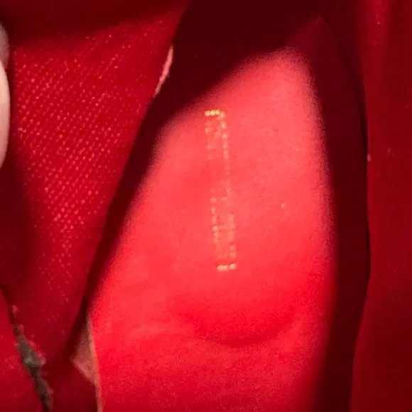 PrettyLittleThing RED Heeled Boots with Chunky Heel and Rounded Toe Women size 6 - Picture 12 of 15